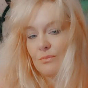 Meet your Posher, Candy